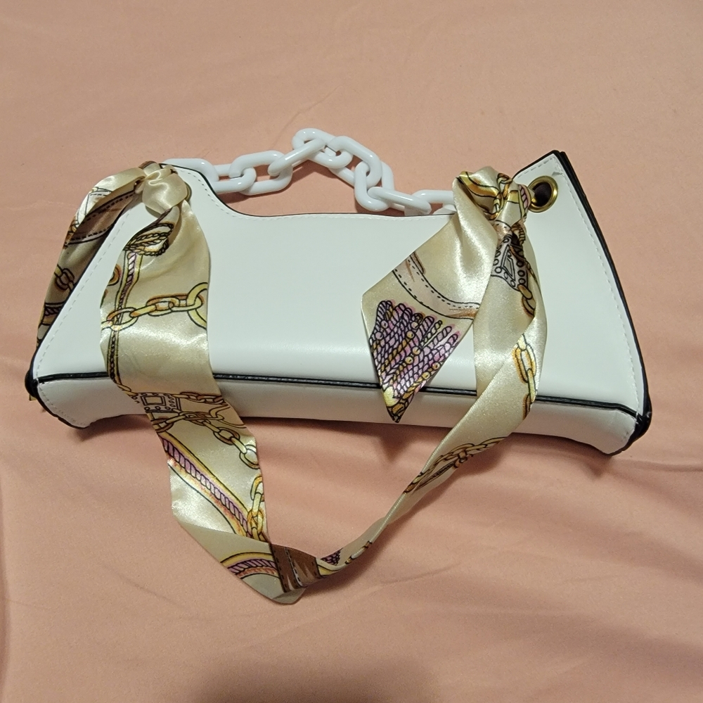 Cream clutch - Picture 3 of 3